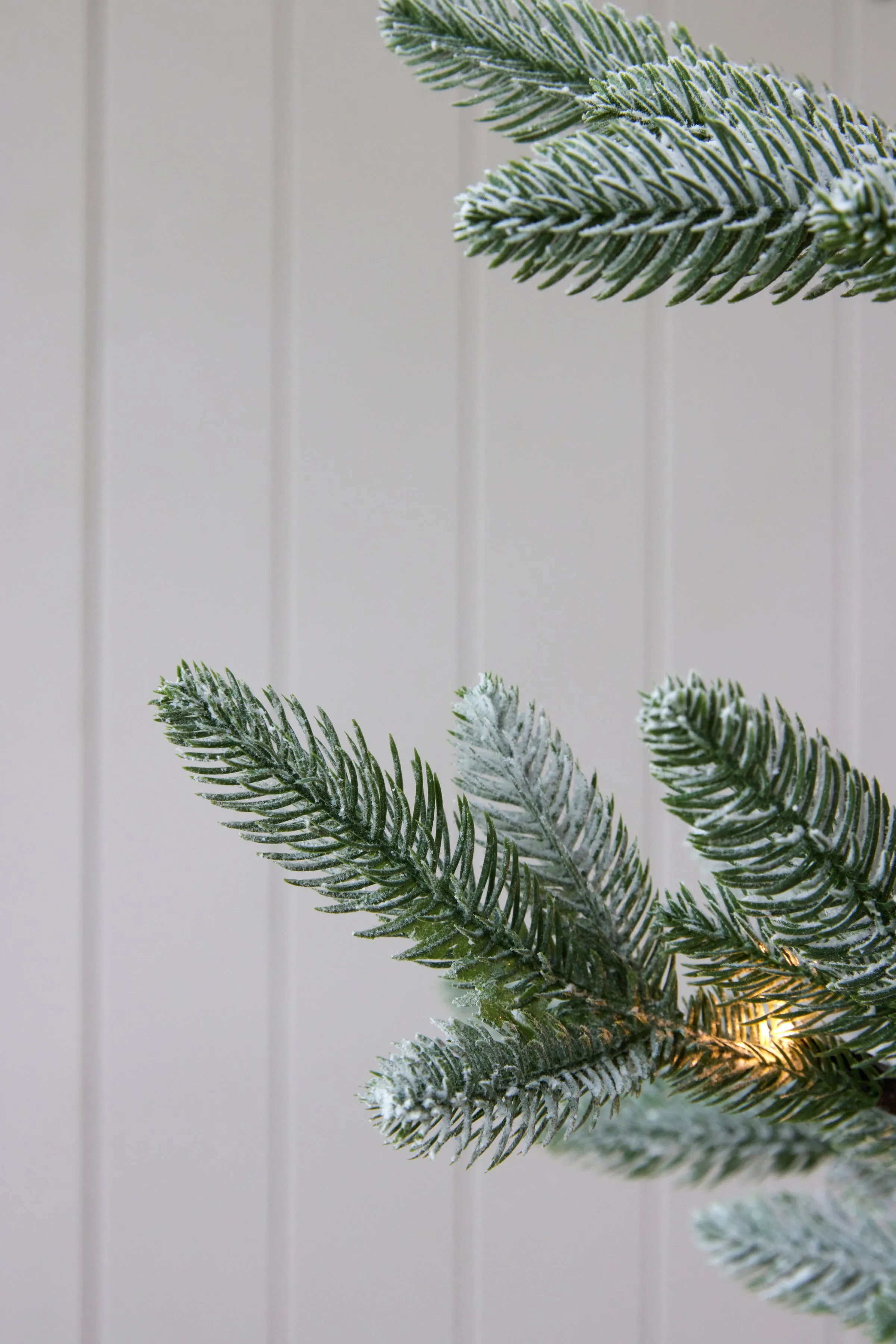 150 Cm Led Snowy Spruce Tree