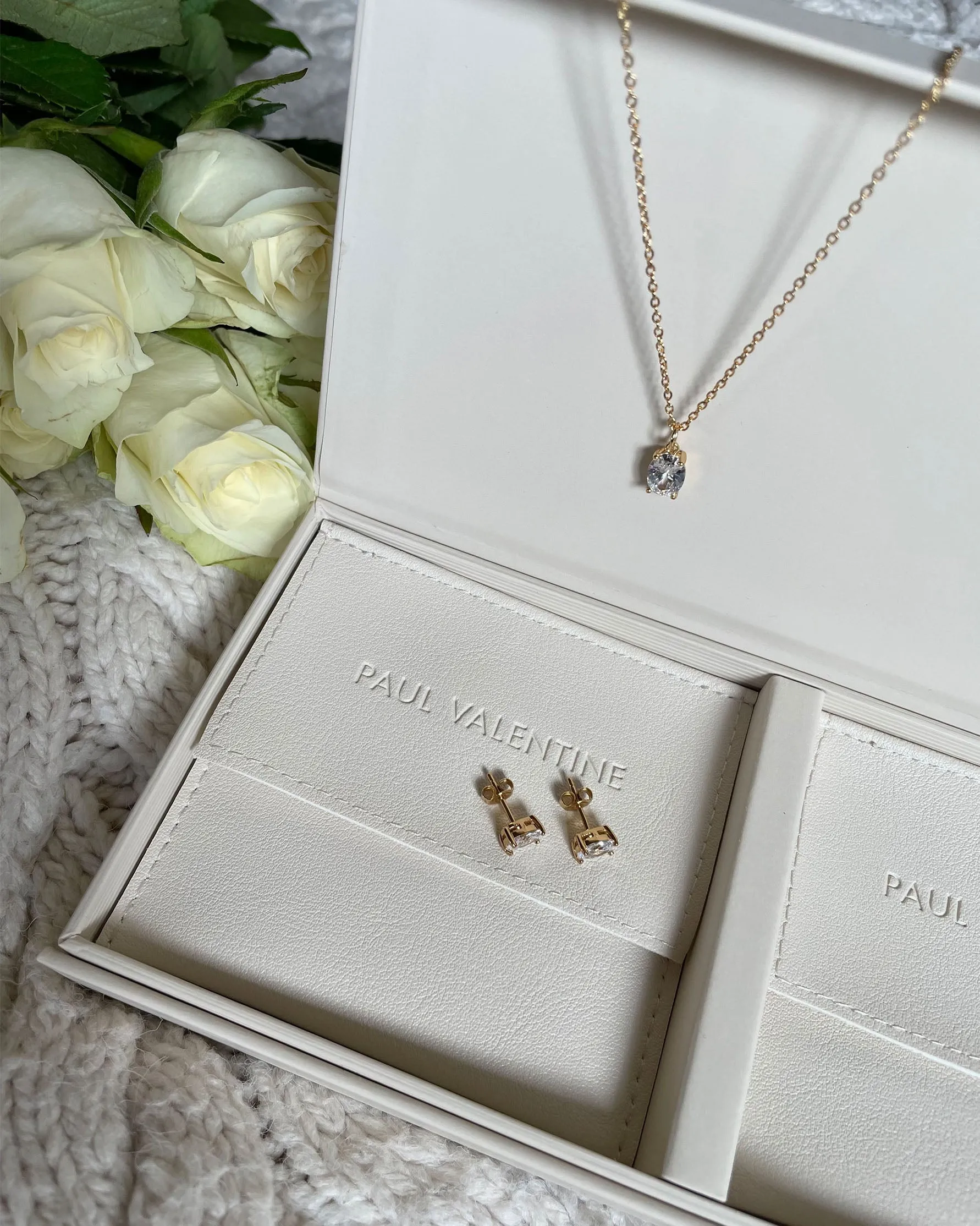 Brilliant Oval Gift Box Gold