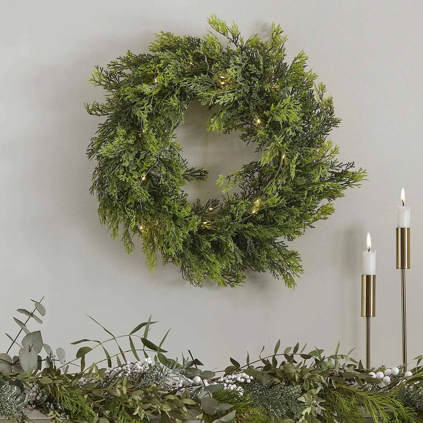Cedar Pre Lit Wreath 45cm