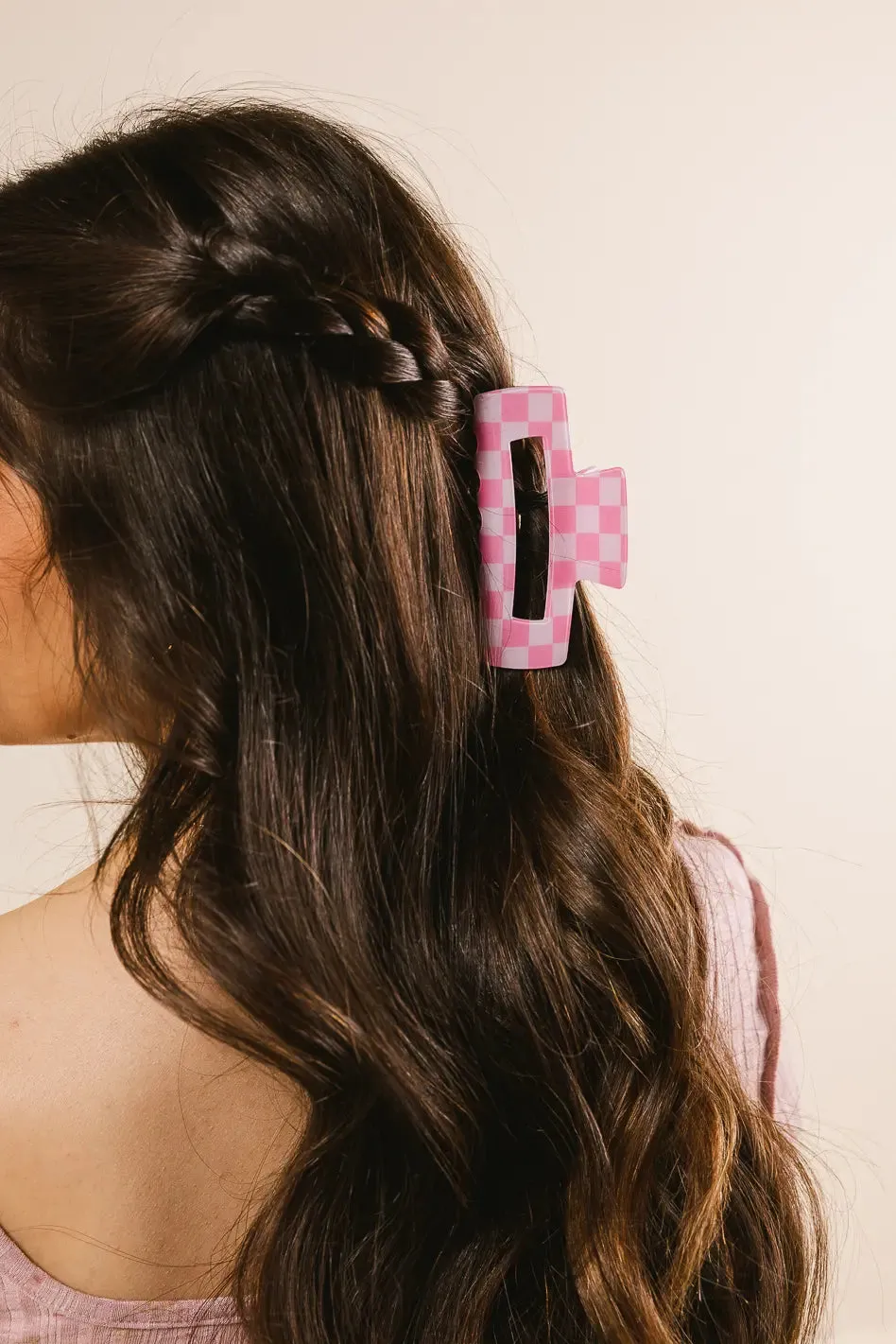 Checkered Rectangle Claw Clip in Peach