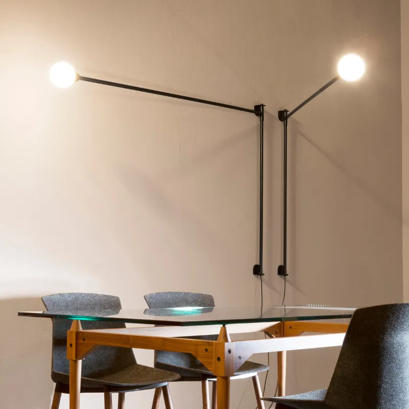 Contemporary Rotating Wall Lamp | Potence