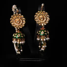 Earring in Pearls and Cubic Zircons