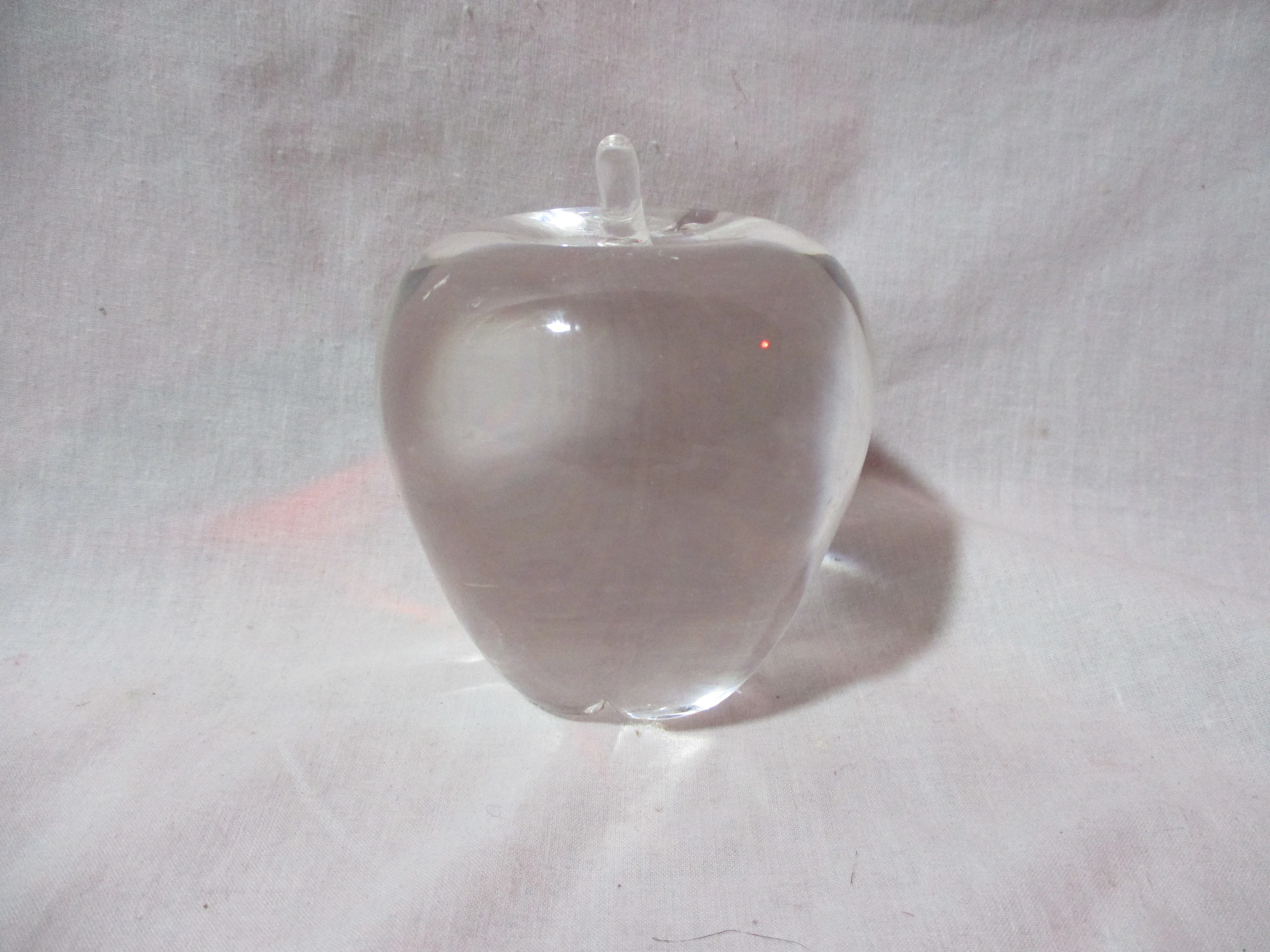 GLASS Studio Art APPLE Paperweight Clear Ornament Sculpture Desk Shelf Decor
