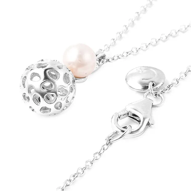 Globe Pearl Pendant