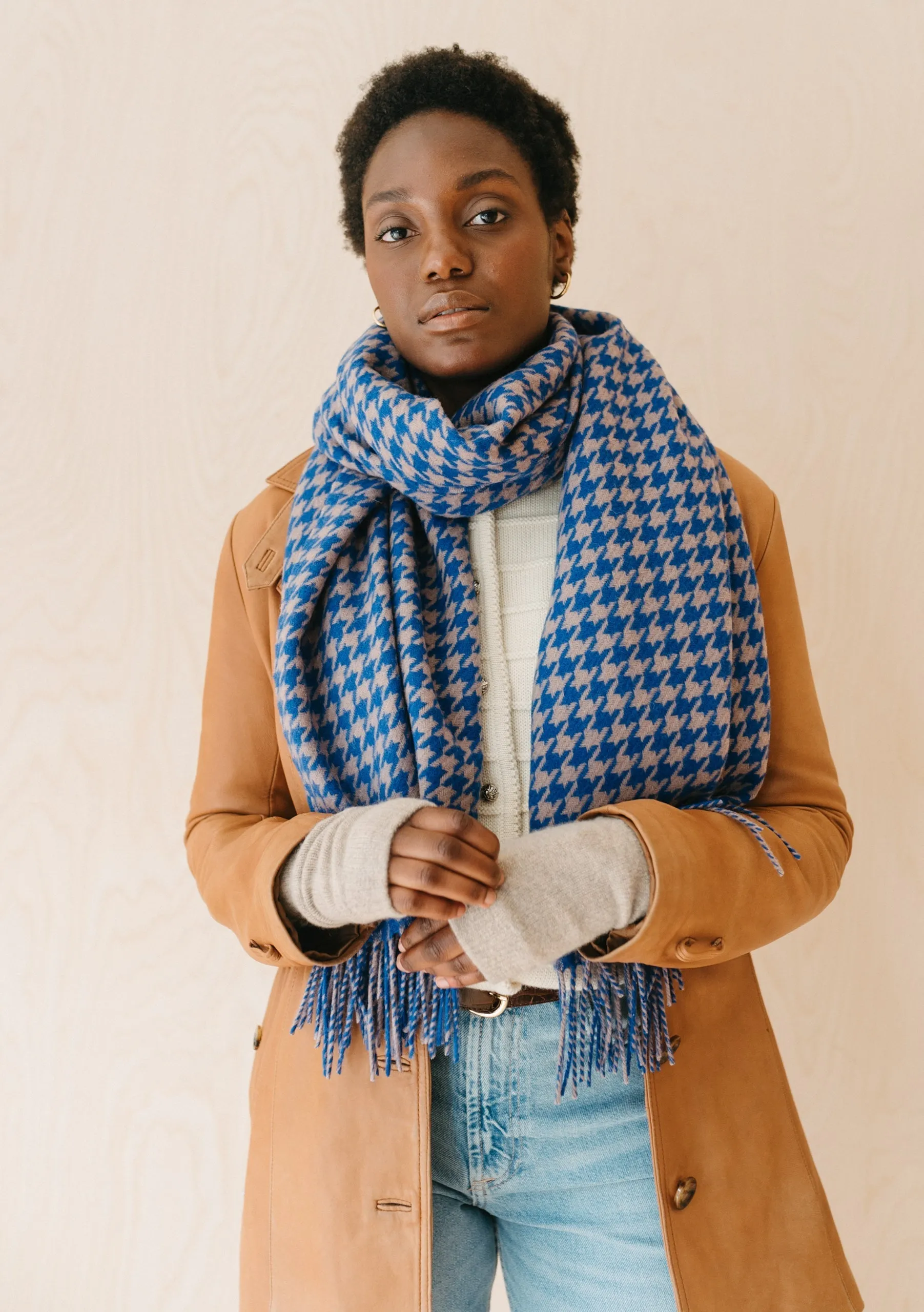 Lambswool Blanket Scarf in Slate Houndstooth