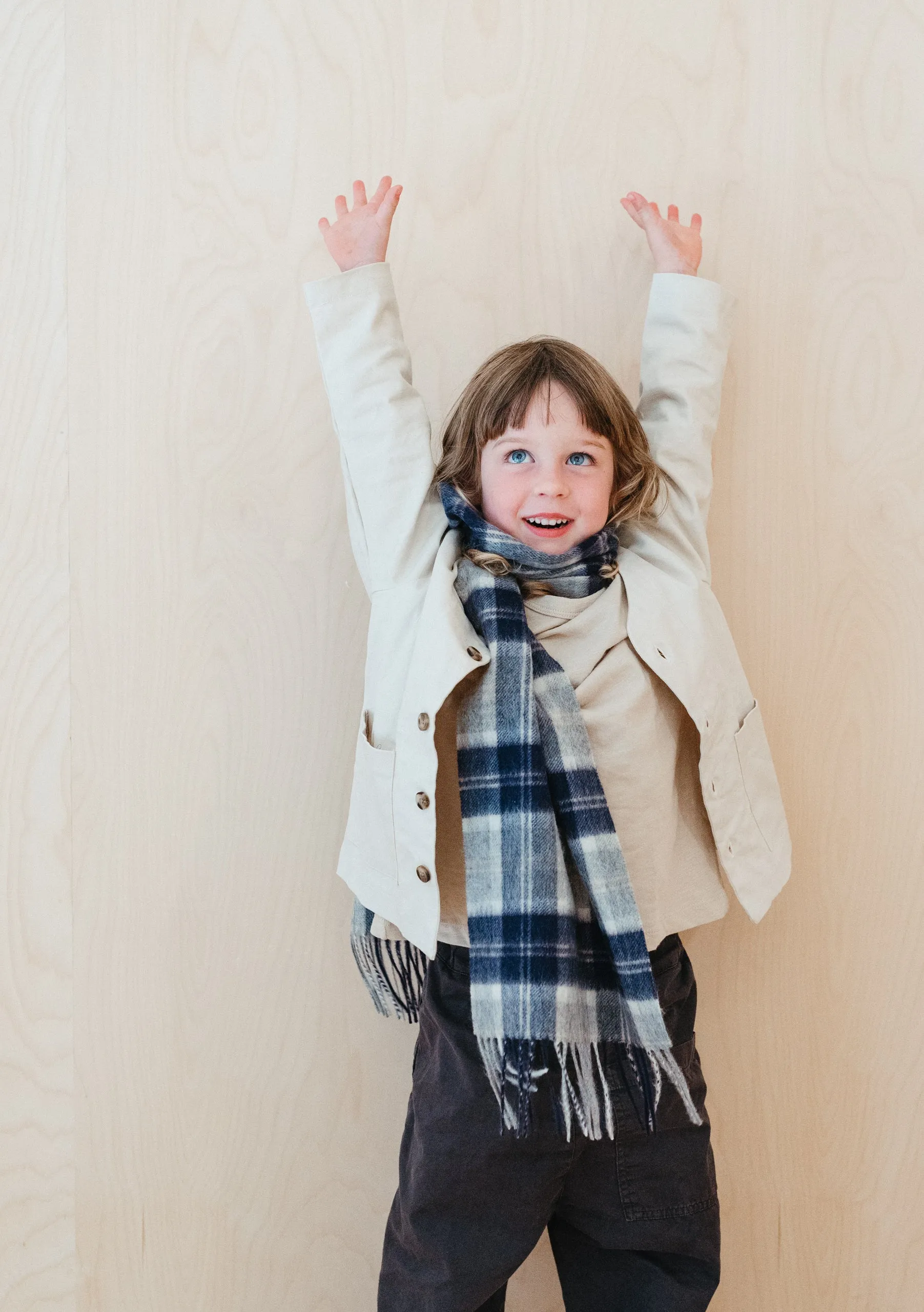 Lambswool Kids Scarf in Bannockbane Silver Tartan