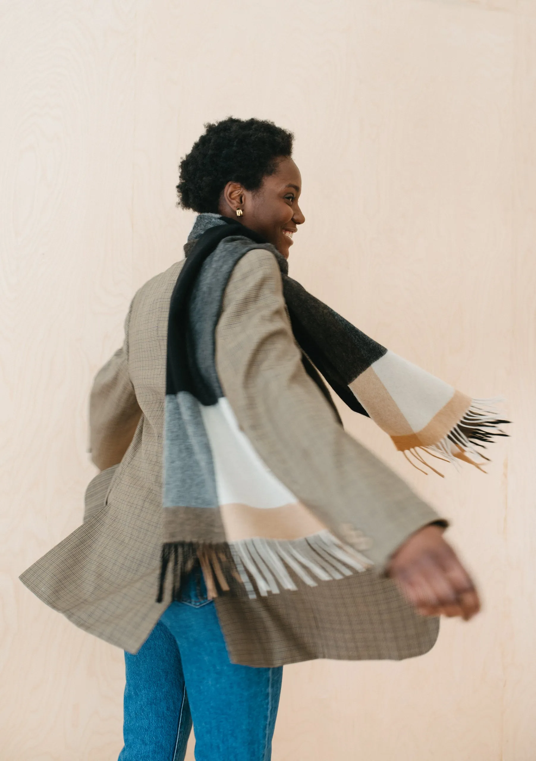 Lambswool Oversized Scarf in Monochrome Edge Check