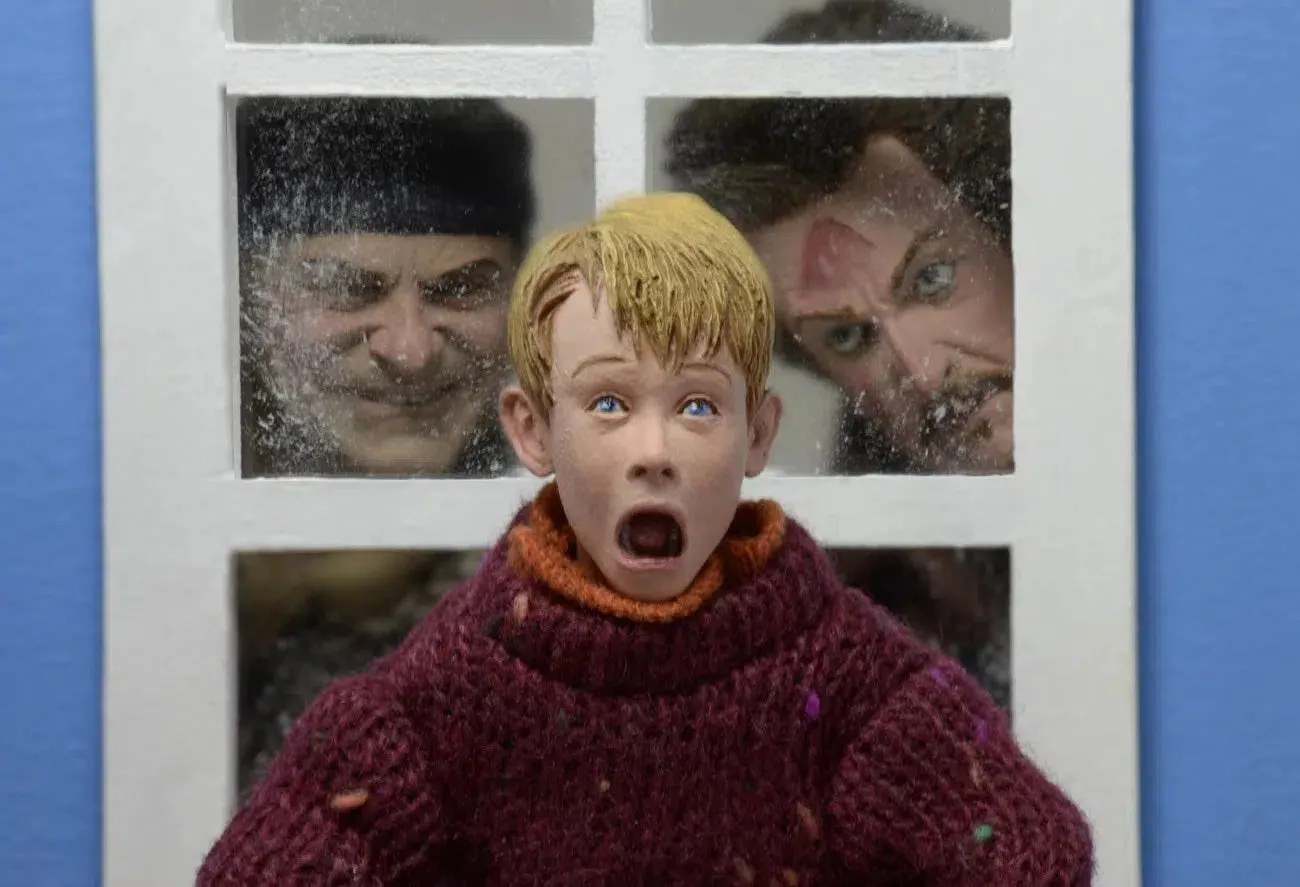 Marv Merchants: Home Alone: 8" Clothed Figure: Neca