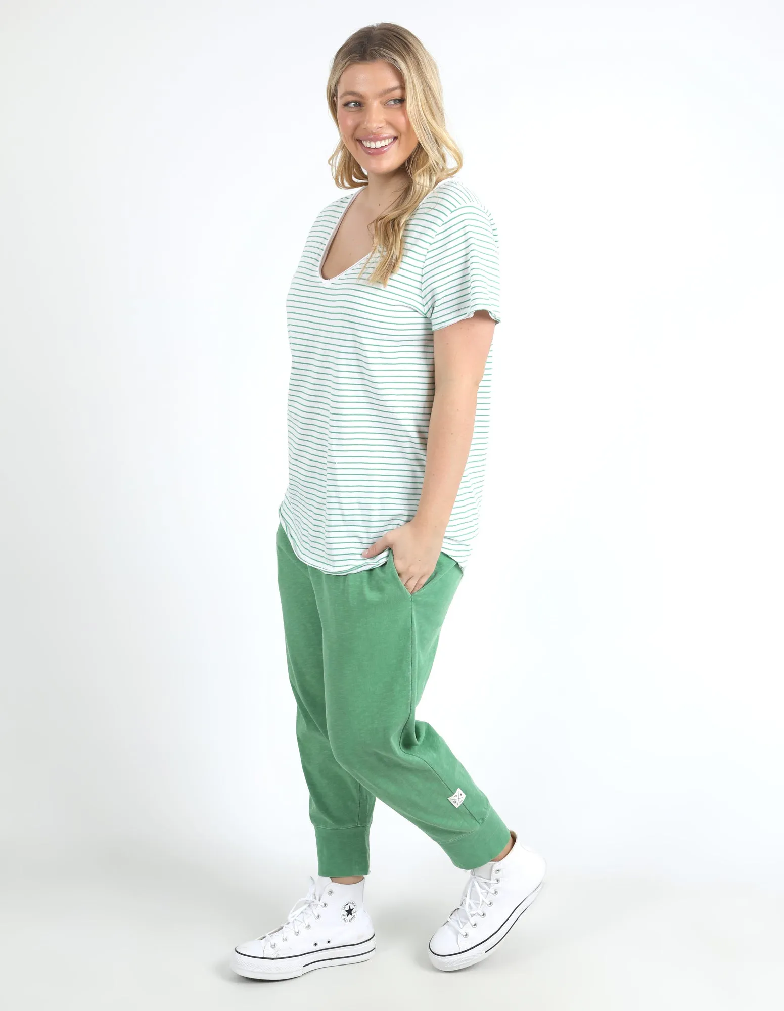 Remi Stripe Vee Tee White/Green Stripe