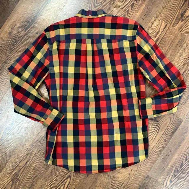 St. John's Bay SIZE M Men's Shirt