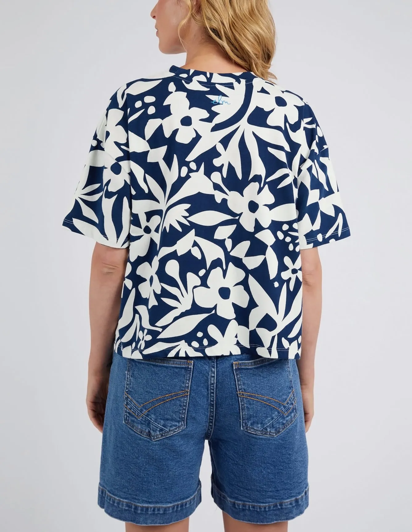 Stencil Floral Tee Naval Blue Floral