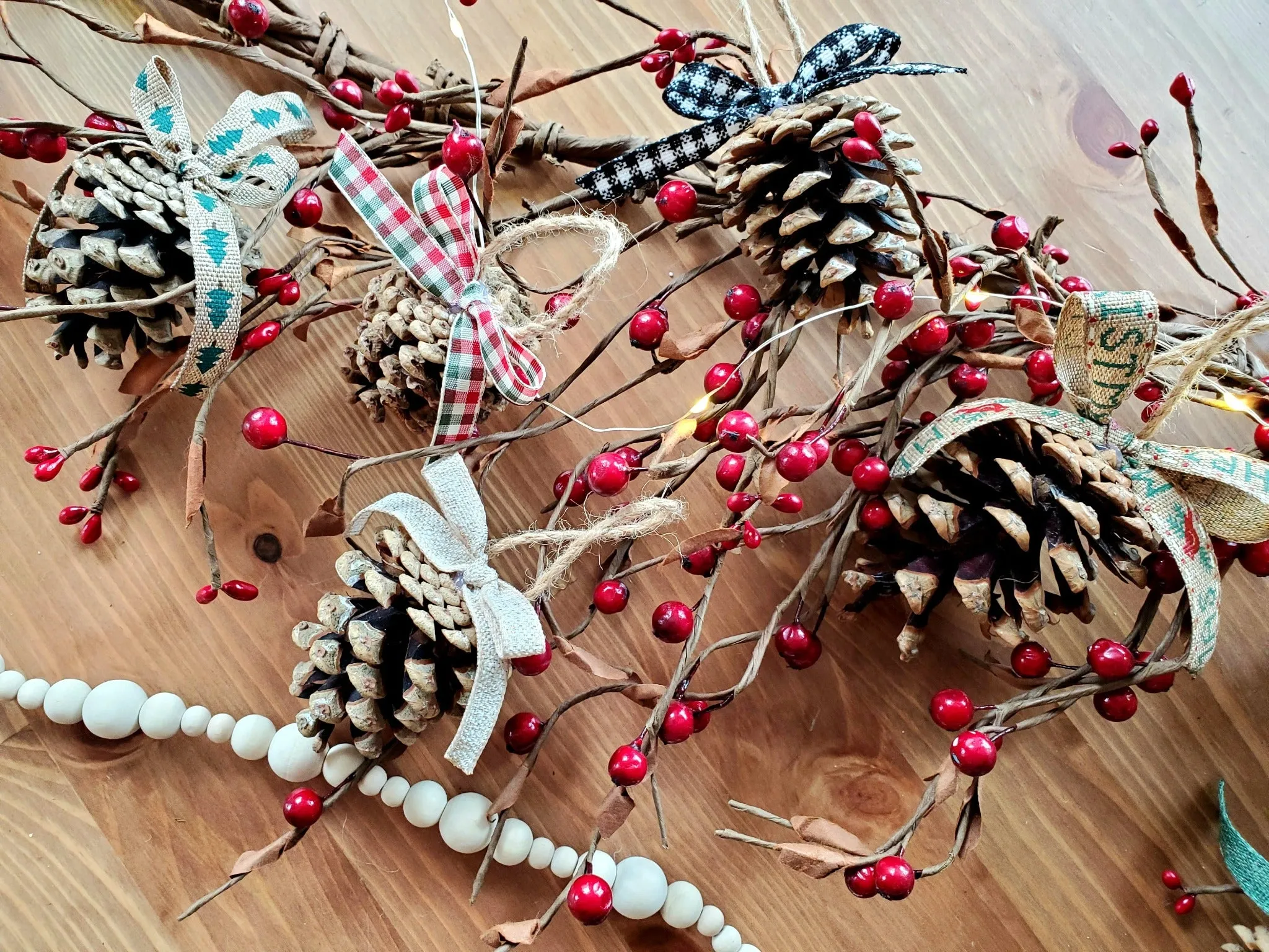 Unique Handcrafted Single Pine Cone Ornament - Perfect for Christmas Decorations and Home Decor
